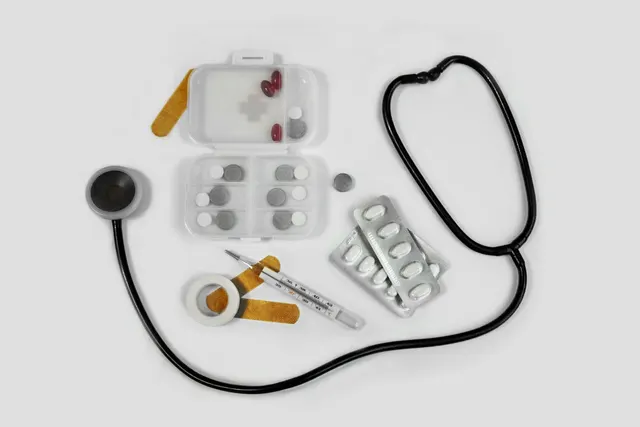 BP monitor + nebulizer kit