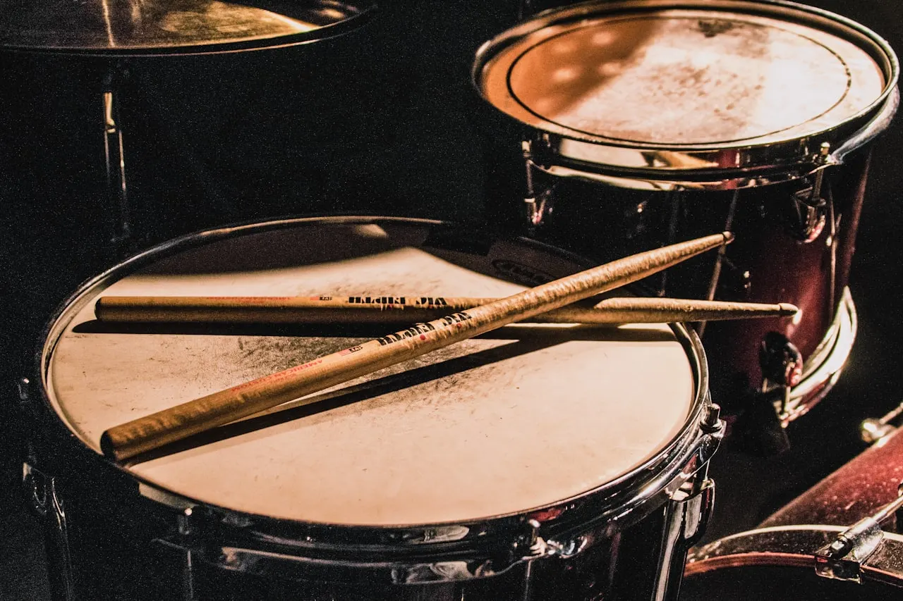 Tabla pair with tuning hammer