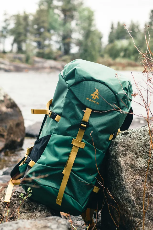 Trekking backpack 60L + sleeping bag