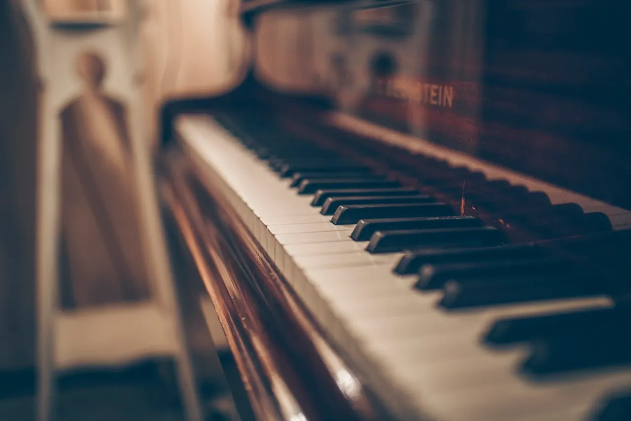 Casio CT-X700 keyboard 61 keys
